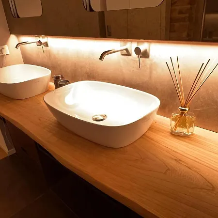 Luxury - Private Jacuzzi And Design