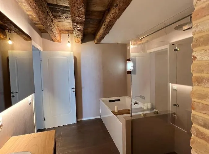 Luxury - Private Jacuzzi And Design Apartmán Benátky