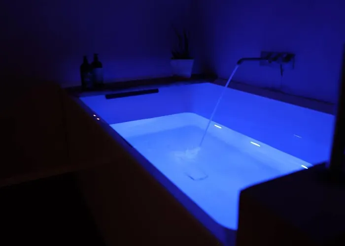 Luxury - Private Jacuzzi And Design *