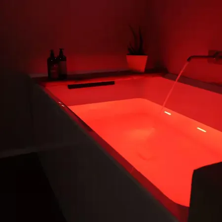 Luxury - Private Jacuzzi And Design דירה